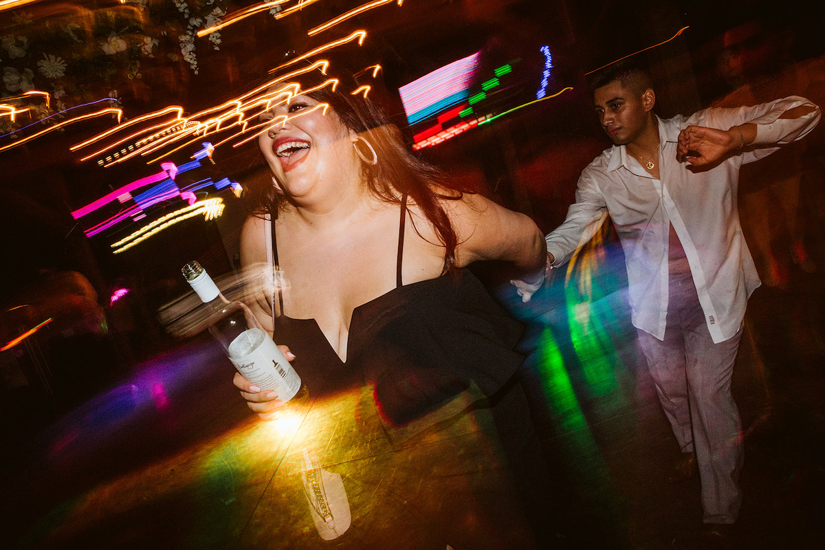 wedding guests dancing