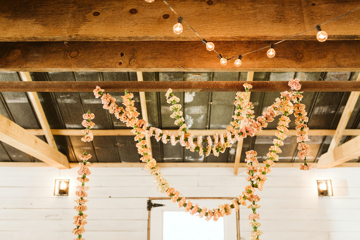 Baby's Breath in Wedding Design - Oakleaf Cottage