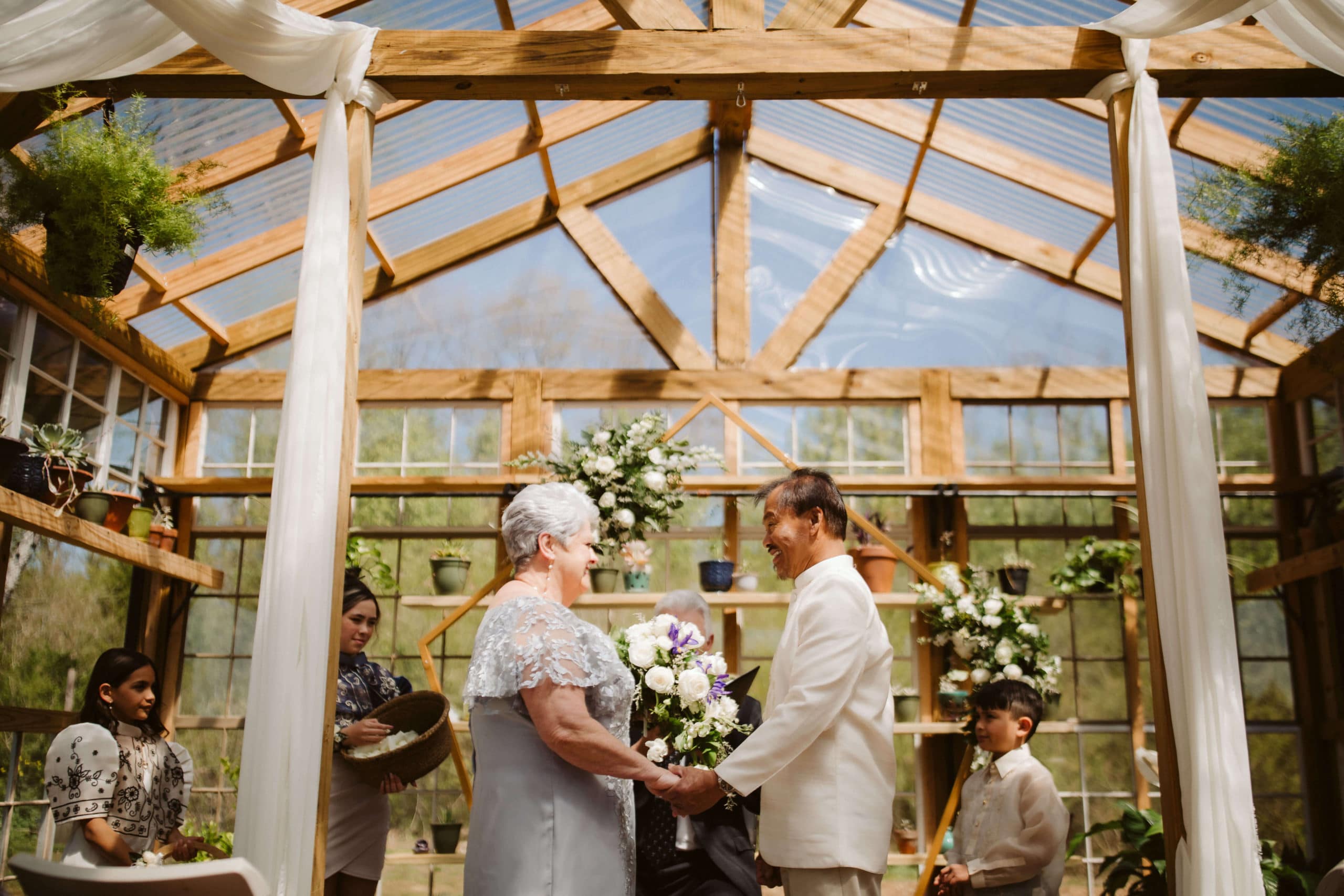 Vow renewal ceremony at Moser Manor Farm. Photo by OkCrowe Photography.