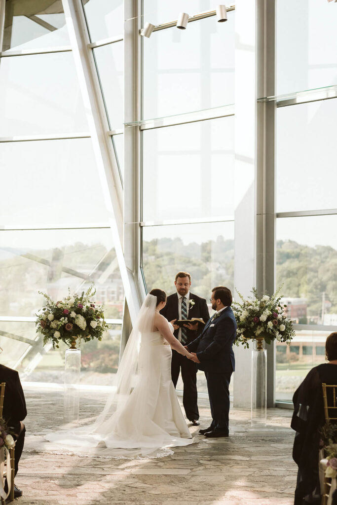 Wedding ceremony at the Hunter Museum in Chattanooga. Photo by OkCrowe Photography.