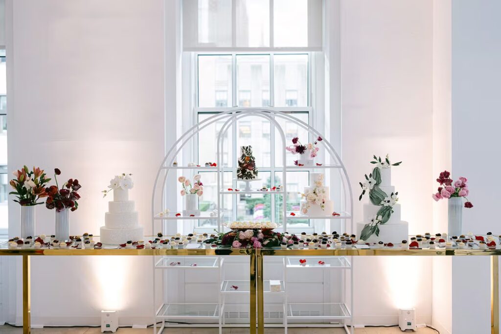 Wedding at 610 and 620 Loft & Garden in Rockefeller Center, New York City. Photo by OkCrowe Photography.