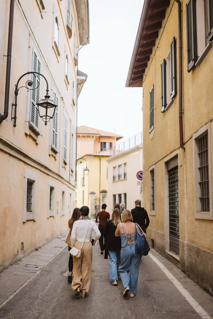 Walking tour of the Cassano d’Adda neighborhood. Photo by OkCrowe Photography. 