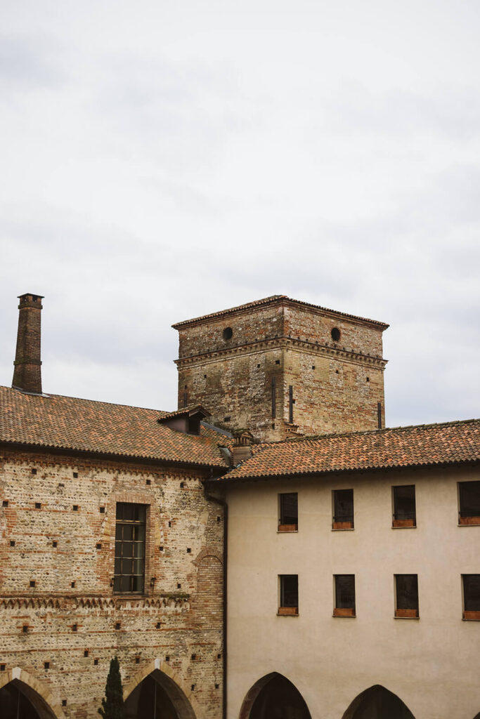 Tour of the Castello Visconteo venue. Photo by OkCrowe Photography.