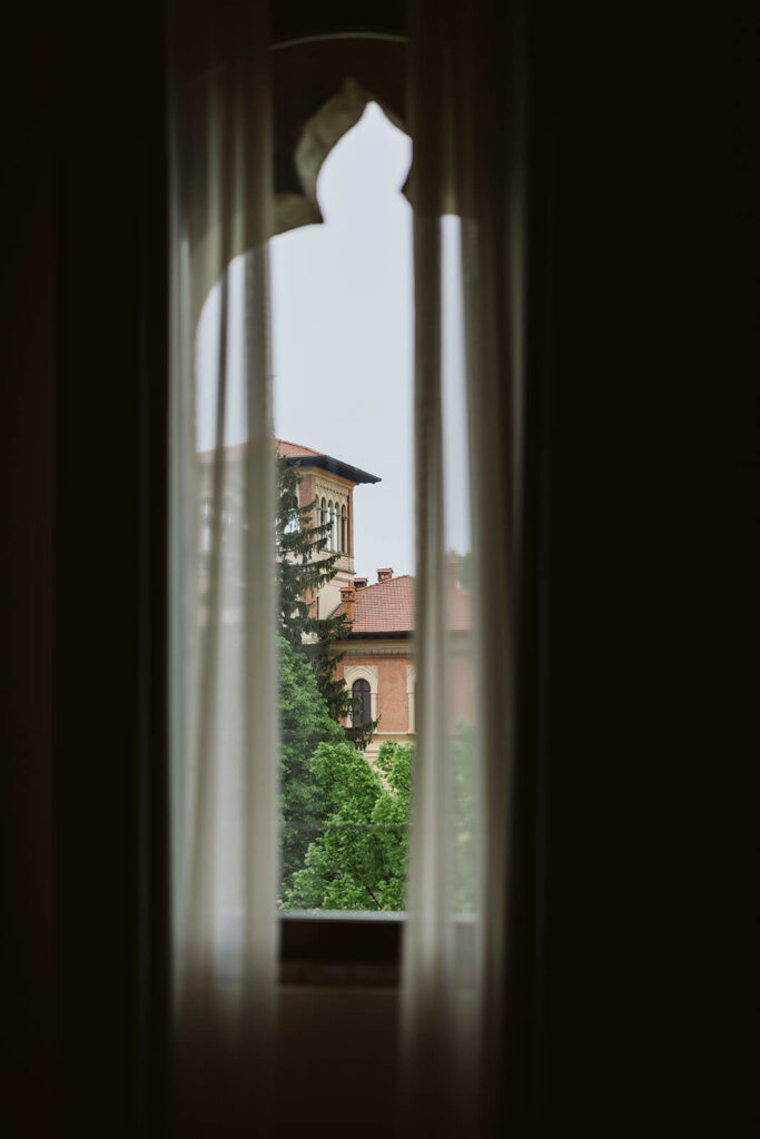 Tour of the Castello Visconteo venue. Photo by OkCrowe Photography.