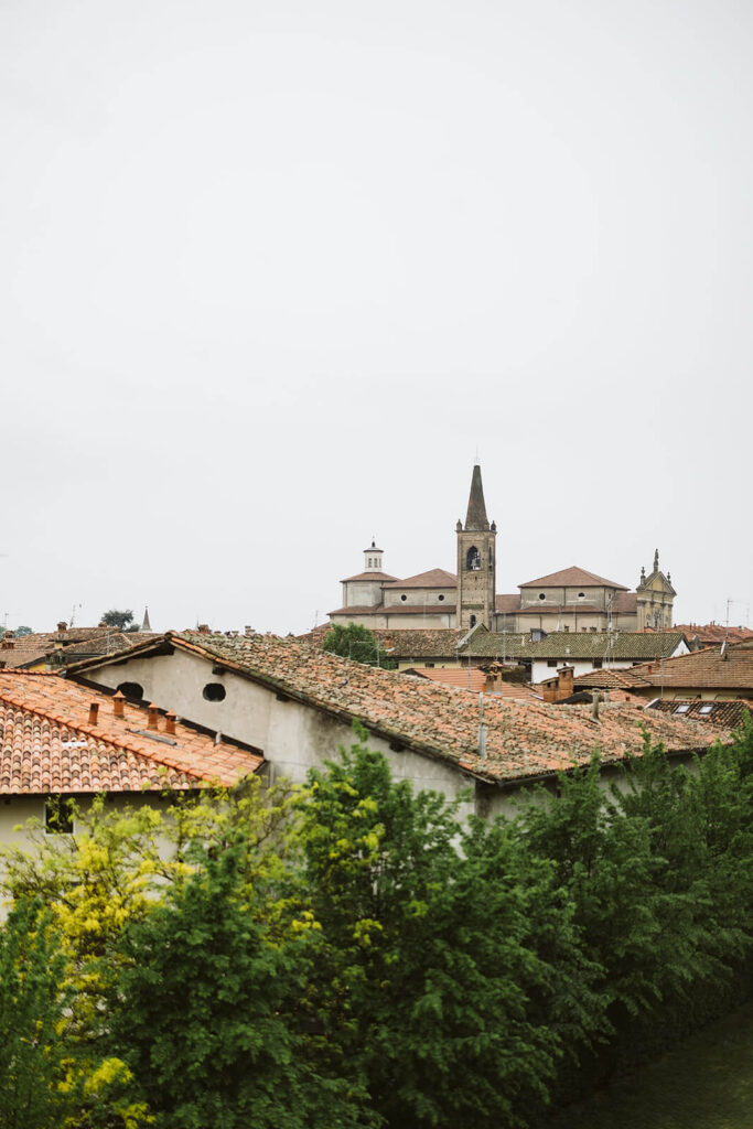 Tour of the Castello Visconteo venue. Photo by OkCrowe Photography.