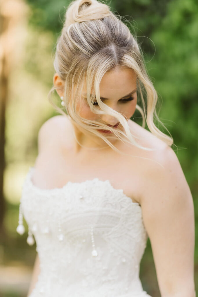 Bride and groom portraits along the grounds of the Mansion at Oyster Bay. Photo by OkCrowe Photography.