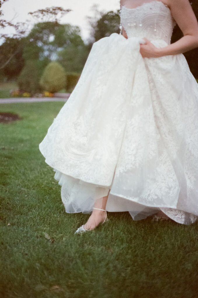 Newlywed portraits at the Mansion at Oyster Bay. Photo by OkCrowe Photography.